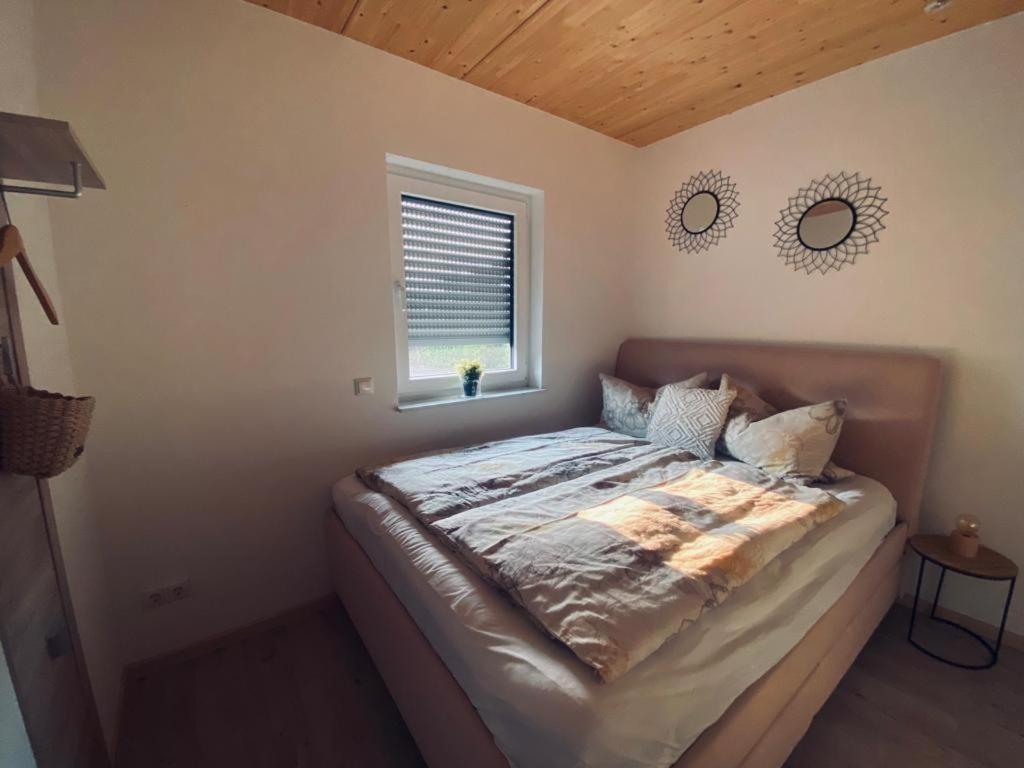 Amöneburg Zimmer M. Eigenem Bad Und Badewanne Direkt Am Wald מראה חיצוני תמונה