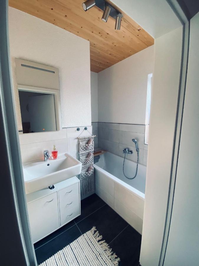 Amöneburg Zimmer M. Eigenem Bad Und Badewanne Direkt Am Wald מראה חיצוני תמונה